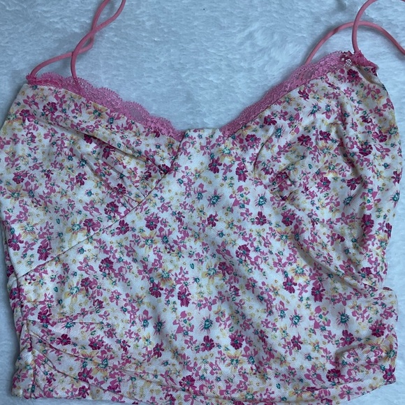Princess Polly size 2 floral lace tank top - Picture 1 of 6
